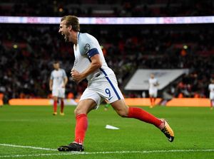 Cara Terbaik untuk Hentikan Kane adalah Melarangnya Masuk Stadion