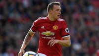 Phil Jones, Manchester United. Membuat 93,33% operan sukses dari total 375 operan. (Stu Forster/Getty Images)