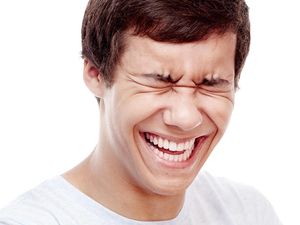 Hati-hati, Tertawa Terlalu Keras Bisa Sebabkan Kematian! Hati-hati, Tertawa Terlalu Keras Bisa Sebabkan Kematian!