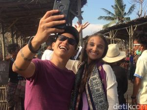 Ernest Prakasa Targetkan Film Susah Sinyal Tembus 2 juta Penonton Ernest Prakasa Targetkan Film Susah Sinyal Tembus 2 juta Penonton