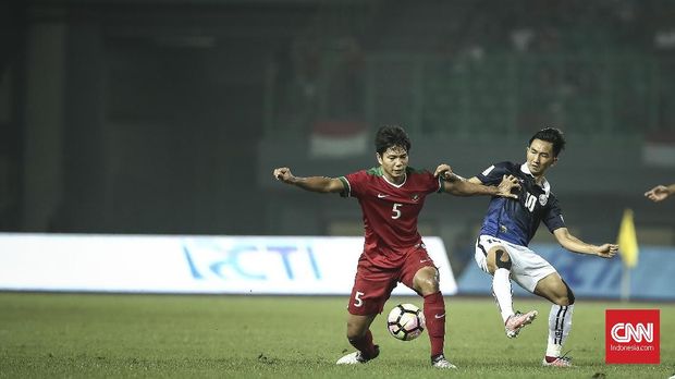 Achmad Jufriyanto terus jadi andalan lini belakang Kuala Lumpur FA.