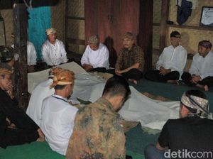 Tradisi 400 Tahun di Kampung Adat Cikondang, Bandung