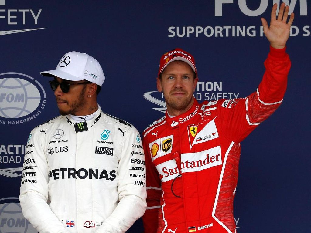 Vettel Prediksikan Balapan Sengit Lawan Hamilton