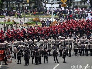 Naik 8%, Ini Perkiraan UMP 2019 di 34 Provinsi Naik 8%, Ini Perkiraan UMP 2019 di 34 Provinsi