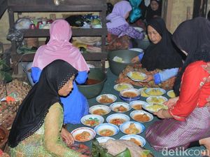 Makanan Spesial dalam Tradisi 4 Abad Kampung Adat Cikondang