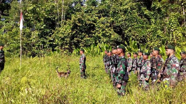 Upacara Peringatan HUT TNI di Pedalaman Papua