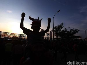 Pendukung Garuda Muda Padati Stadion Wibawa Mukti