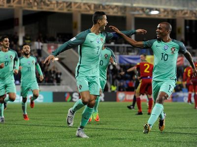 Ronaldo Main, Bikin Gol, dan Portugal Menang