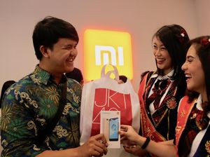 JKT48 Layani Pembeli Xiaomi di Bekasi