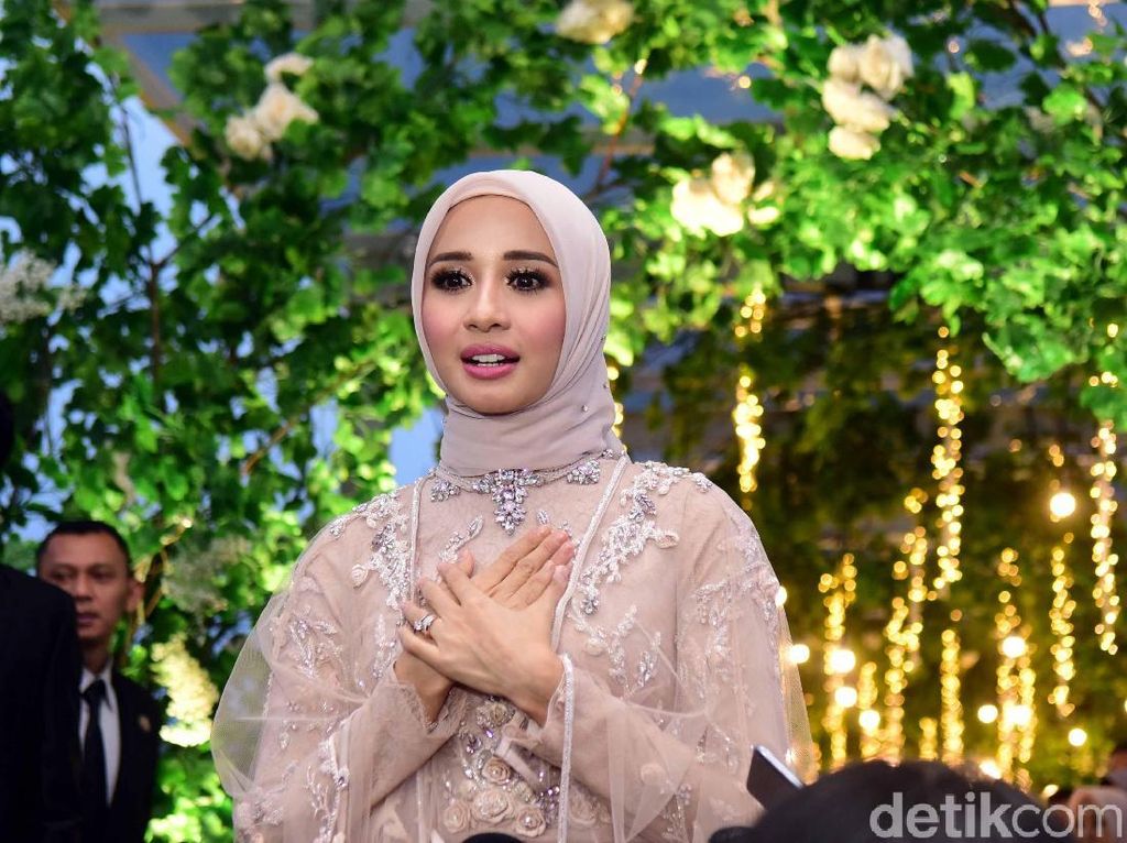 Laudya Cynthia Bella dan Engku Emran Sudah Usaha Pertahankan Rumah Tangga Laudya Cynthia Bella dan Engku Emran Sudah Usaha Pertahankan Rumah Tangga