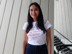 Happy Salma Terus Kirim Doa untuk Palu