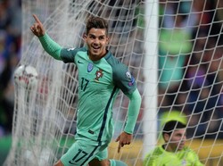 Andre Silva memantapkan kemenangan Portugal lewat golnya di menit ke-88. Portugal menang 2-0 (Vincent West/Reuters)