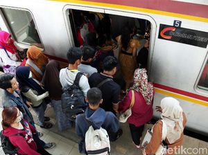 Belum Ada Pembatas, Stasiun Bekasi Timur Masih Berbahaya