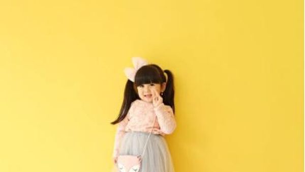 Tingkah Menggemaskan Baby Moonella, si Selebgram Cilik