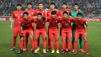 Korea Selatan tidak pernah absen di Piala Dunia sejak 1986. Namun, setelah mencapai semifinal di negaranya sendiri pada 2002, laju terjauh Korsel hanya sampai babak 16 besar pada tujuh tahun silam. Tahun depan, sampai mana Taeguk Warriors? Foto: Chung Sung-Jun/Getty Images