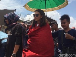 Adinia Wirasti Tetap Enjoy di Lokasi Syuting Susah Sinyal