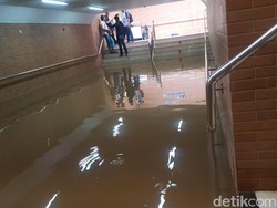 Karena Hujan Deras Tadi, Stasiun Tebet Sempat Kebanjiran