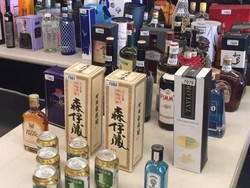 Barang yang Tertinggal di Bandara Sydney Akan Dilelang Untuk Amal