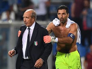 Buffon Komentari Rumor Pemain Italia Berkomplot Jatuhkan Ventura