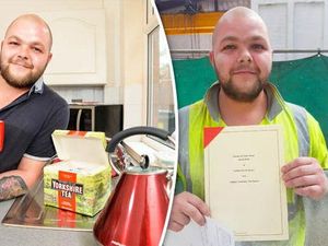 Saking Cintanya, Pria Ini Sematkan Yorkshire Tea dalam Namanya