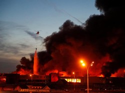 Pasar di Moskow Terbakar Hebat, Petugas Damkar Gunakan Helikopter
