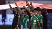 Lolos sebagai juara zona CONCACAF di kualifikasi, Meksiko mencoba untuk memperbaiki rekornya di Piala Dunia 2018. Sejak 1994, El Tri mentok sampai babak 16 besar. Foto: Yuri Cortez/AFP Photo