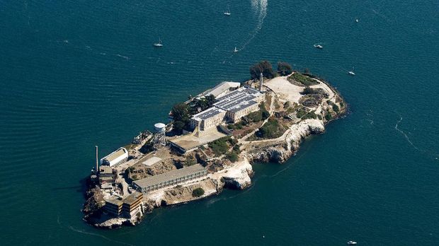 Alcatraz is seen in San Francisco, California on October 9, 2015. AFP PHOTO/ JOSH EDELSON / AFP PHOTO / Josh Edelson