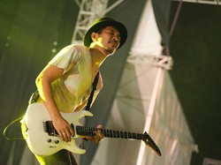 Lirik dan Chord Lagu Naluri Binatang dari Slank