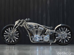 Harley-Davidson Softail Evolution Dipenuhi Krom Jawara Kustomfest