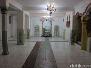 Beginilah Ruang Doa Gereja Ayam yang Dijadikan Musala