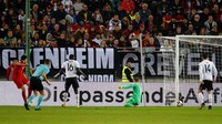 Tapi Jerman sempat dikejutkan gol balasan Azerbaijan yang dibuat oleh Ramil Seydayev di menit ke-34. Foto: Kai Pfaffenbach/Reuters