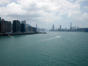 Mengintip Hong Kong dari Kapal Pesiar