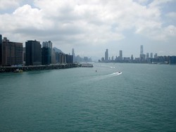 Mengintip Hong Kong dari Kapal Pesiar