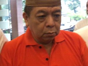 Aksi Dokter Anwari dengan Senjata yang Nggak Ada Kapoknya Aksi Dokter Anwari dengan Senjata yang Nggak Ada Kapoknya