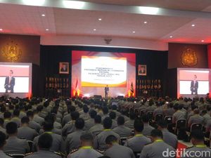 Presiden Jokowi Buka Apel Kasatwil 2017 di Akpol Semarang