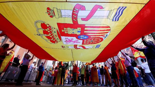 Warga Barcelona Turun ke Jalan Tolak Merdeka dari Spanyol