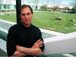 Steve Jobs Suka Ganti Mobil Tiap 6 Bulan