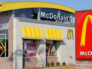McDonalds Tutup Seluruh Gerai di Inggris dan Irlandia McDonalds Tutup Seluruh Gerai di Inggris dan Irlandia