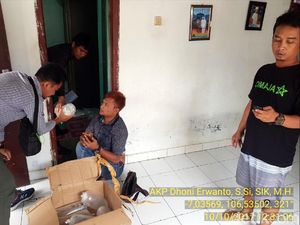 Simpan Benih Lobster, Dua Nelayan Diamankan Polisi di Sukabumi Simpan Benih Lobster, Dua Nelayan Diamankan Polisi di Sukabumi