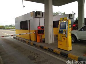 Operator Boleh Wajibkan Bayar Tol Non Tunai, Ini Syaratnya