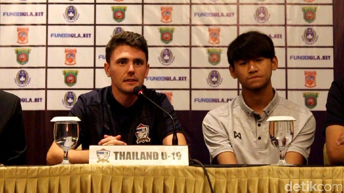 Jajal Borneo FC U-19, Timnas Thailand U-19 Sekalian Seleksi Pemain