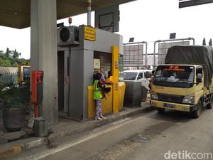 Pengguna e-Money Keluhkan Isi Ulang Masih Susah