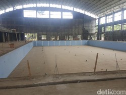 Finishing Kolam Renang Indoor Pemkab Malang Habiskan Rp 10 M