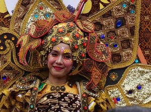 Batik in colour