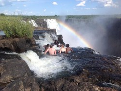 Daftar 59 Negara Buka Gerbang buat Turis