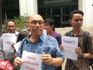 Forum Warga Jakarta Gugat Uang Elektronik ke MA