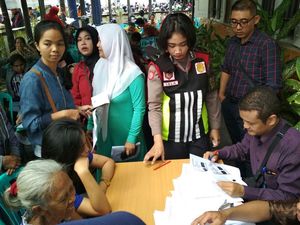 Gandeng Dispendukcapil, Polsek Tegalsari Bagi-bagi Akta Kelahiran Gandeng Dispendukcapil, Polsek Tegalsari Bagi-bagi Akta Kelahiran