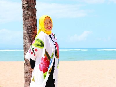 Dewi Hughes Makin Cantik dan Langsing Usai Turun 75 Kg