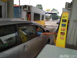 Pengguna Jalan yang Pakai Uang Elektronik di Tol Sudah Capai 75%