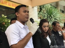 Remaja yang Komentari Loli Juga Kirim Gambar Porno ke Nafa Urbach